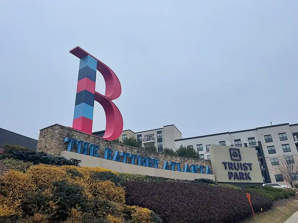 Top 15+ Free Things to do in Atlanta for Couples 2025 16 The Battery Atlanta