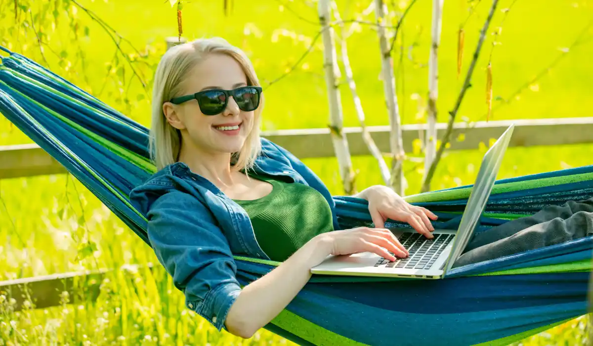 Hammock Shops Village