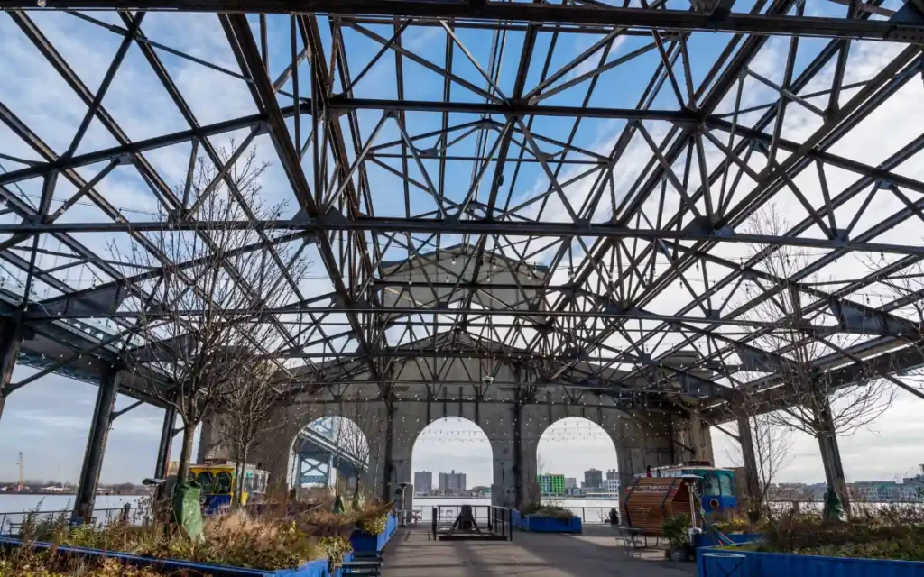 25+ Romantic Things to do in Philadelphia for Couples 23 Cherry Street Pier