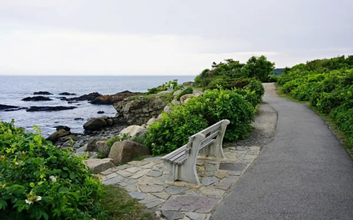 Marginal Way