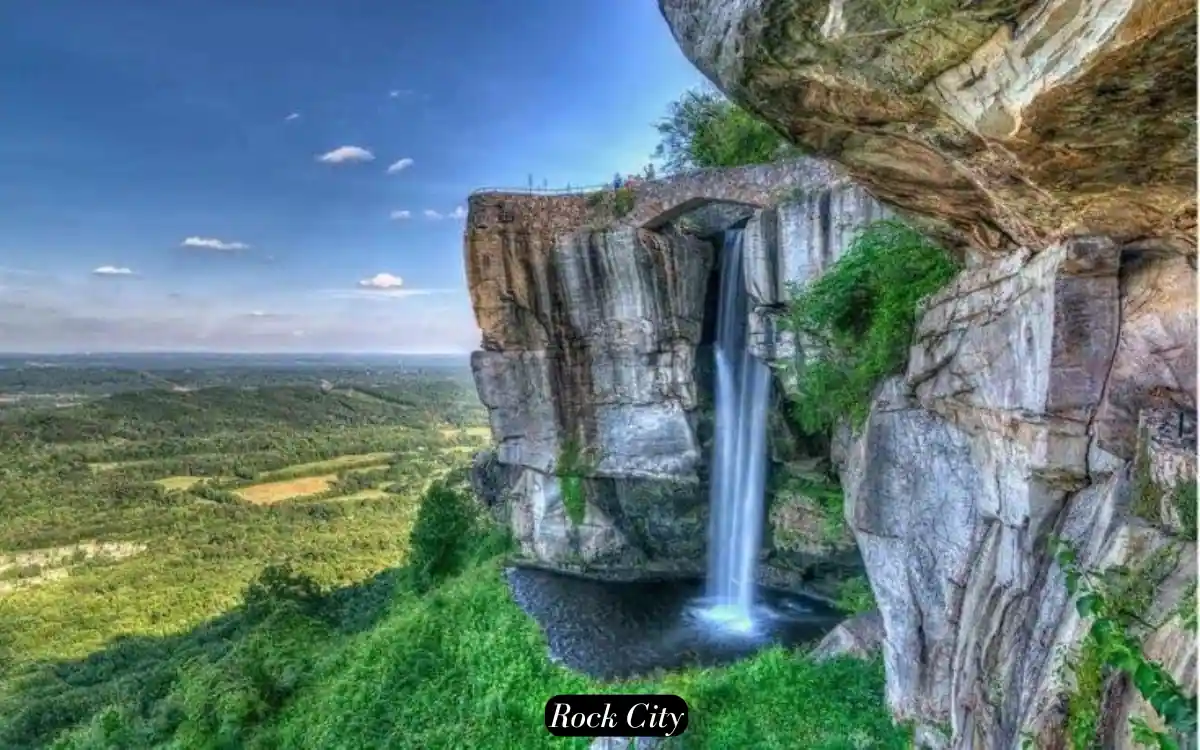 Top 12 Unique Things to Do in Chattanooga for Girls Trip 13 Rock City in Chattanooga