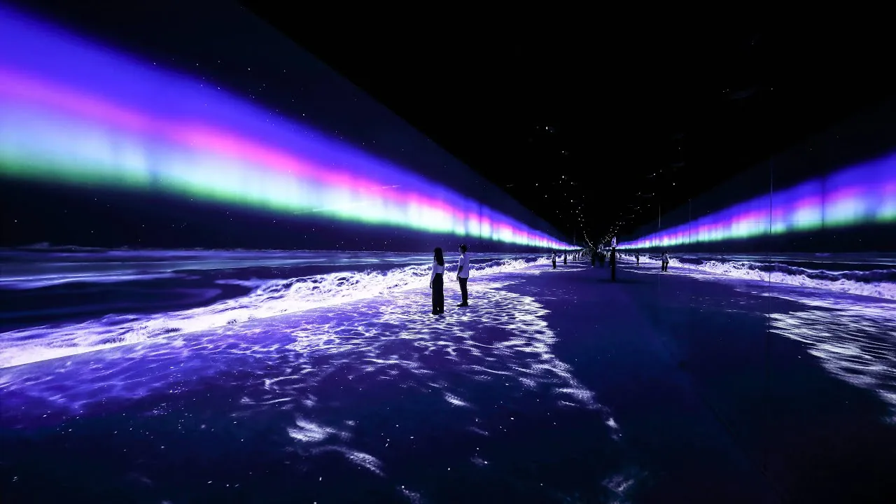 Immersive digital art display at Arte Museum Las Vegas, featuring vibrant colors and dynamic visuals in a futuristic exhibition space.