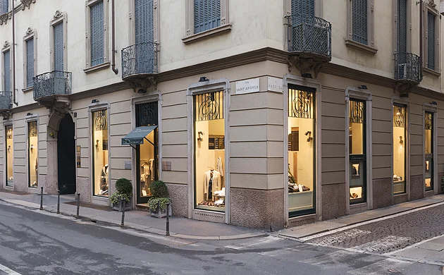 25 Unforgettable Things to Do in Milan for Visitors 20 Shop in the Quadrilatero Della Moda