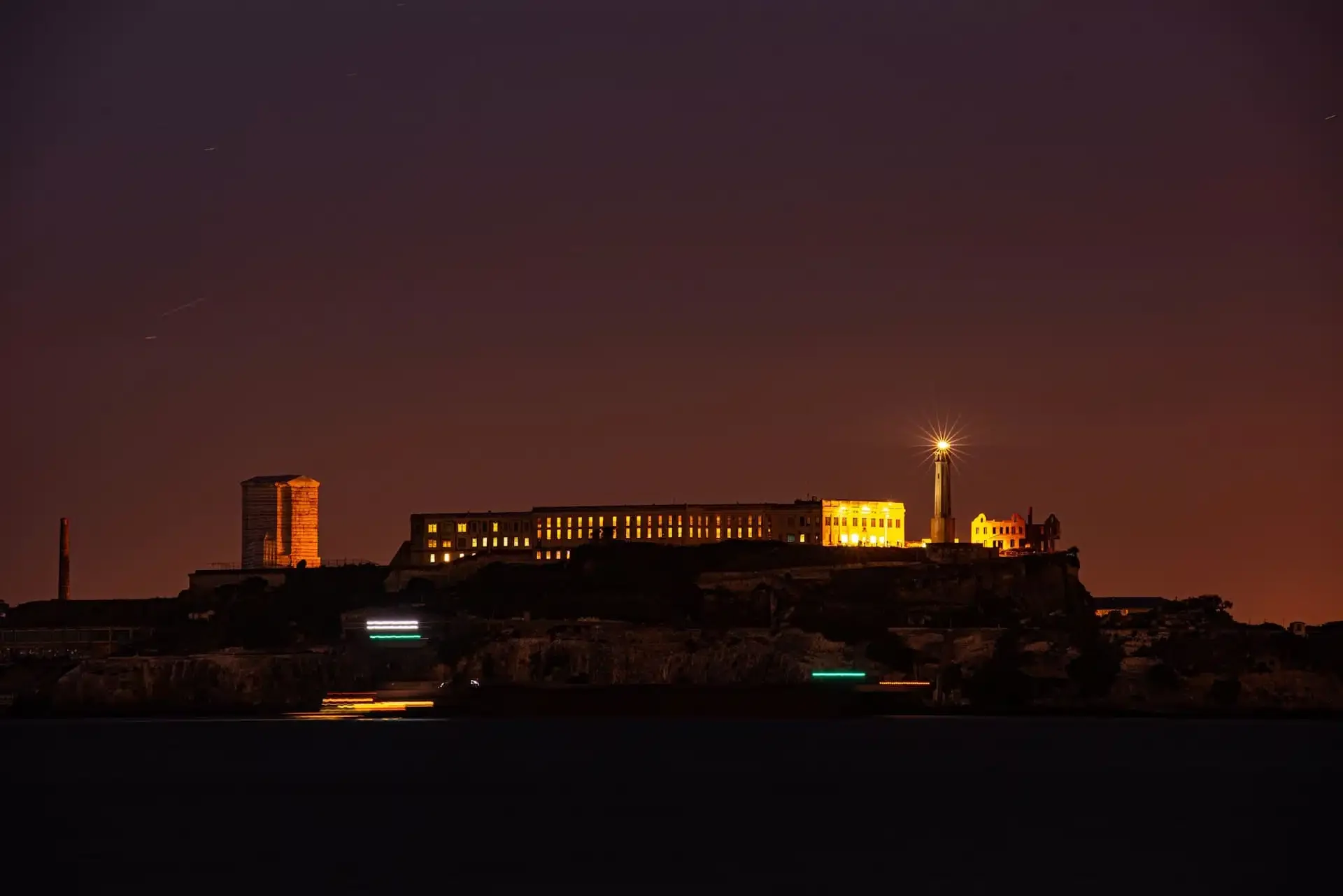 15 Romantic Things to Do in San Francisco at Night for Couples 11 Alcatraz Night Tour