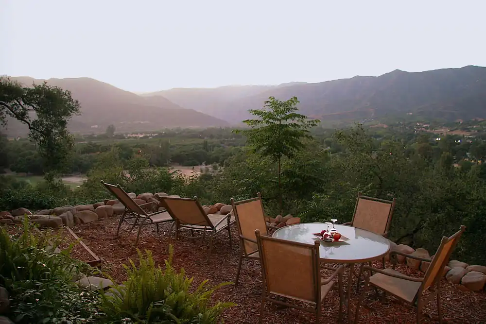 15 Best Weekend Getaways in Southern California For Couples 11 Hidden Romance in Ojai Valley