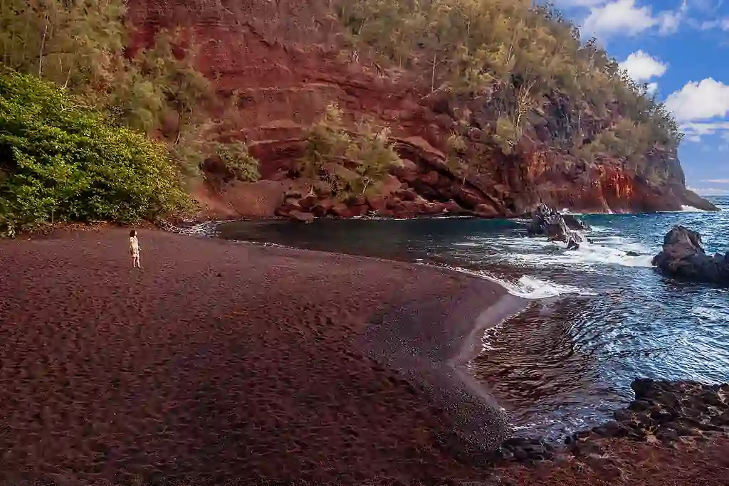 13 Stunning Pink Sand Beach Hawaii Escapes for Relaxing 3 Kaihalulu Beach Maui Red Pink Beauty