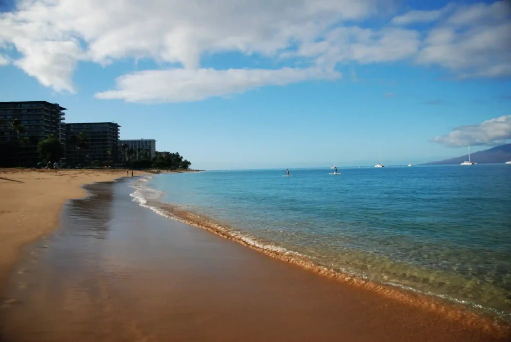 18 Best Warmest Beaches in the USA to Visit in 2025 11 Ka‘anapali Beach Maui