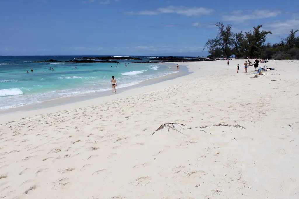 13 Stunning Pink Sand Beach Hawaii Escapes for Relaxing 11 Makalawena Beach Big Island