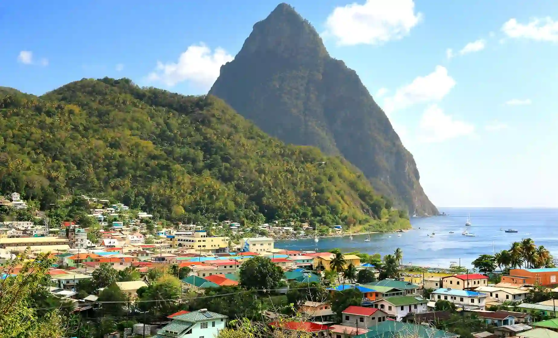 Saint Lucia – Robberies Tourist Targeting