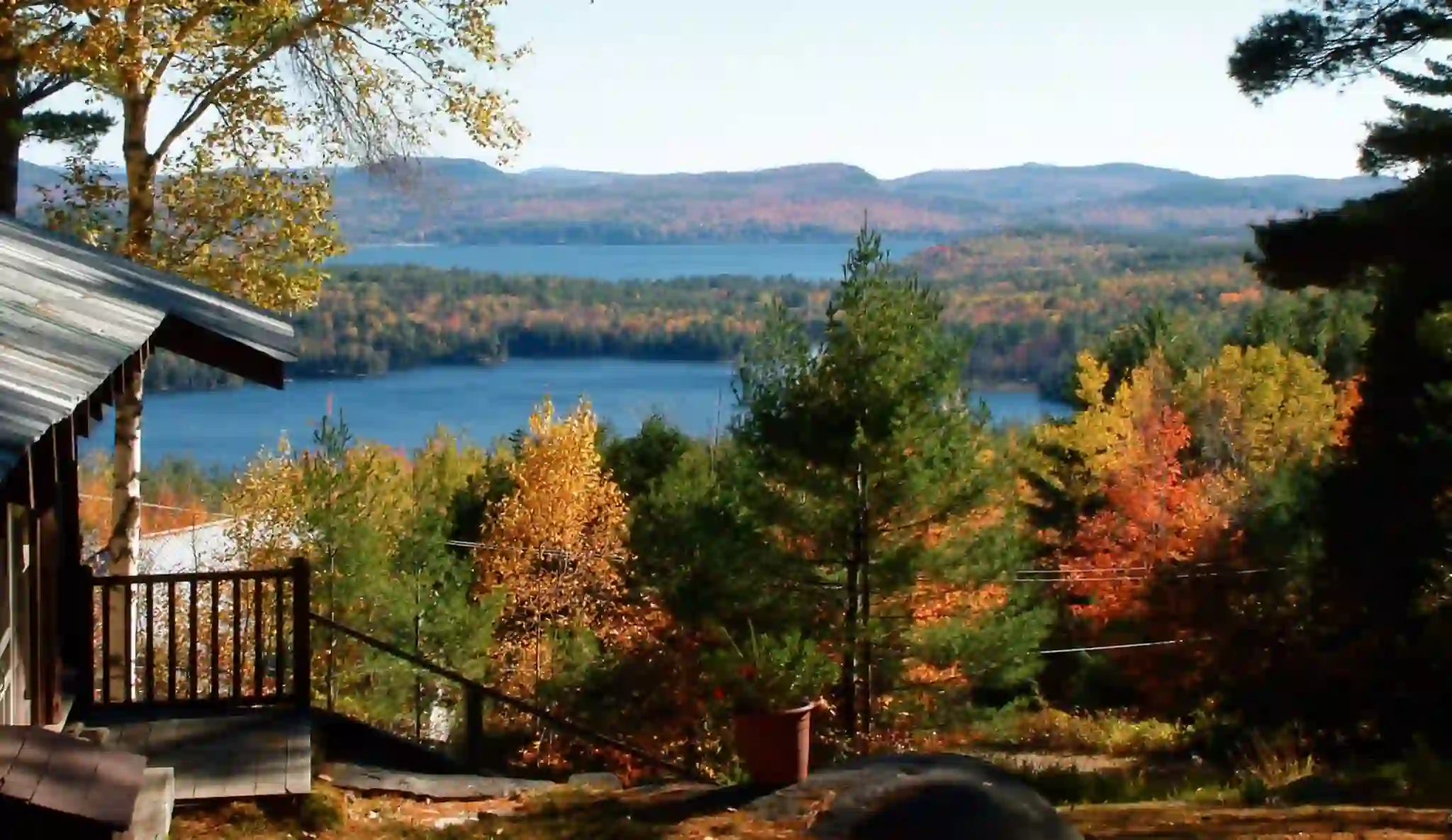 20 Most Beautiful Clear Lakes on the East Coast in 2025 12 Schroon Lake New York – Adirondack Charm