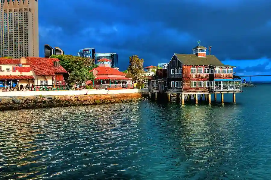 15 Most Instagrammable Spots in San Diego for Perfect Photos 11 Seaport Village – Coastal Colors Harbor Scenes