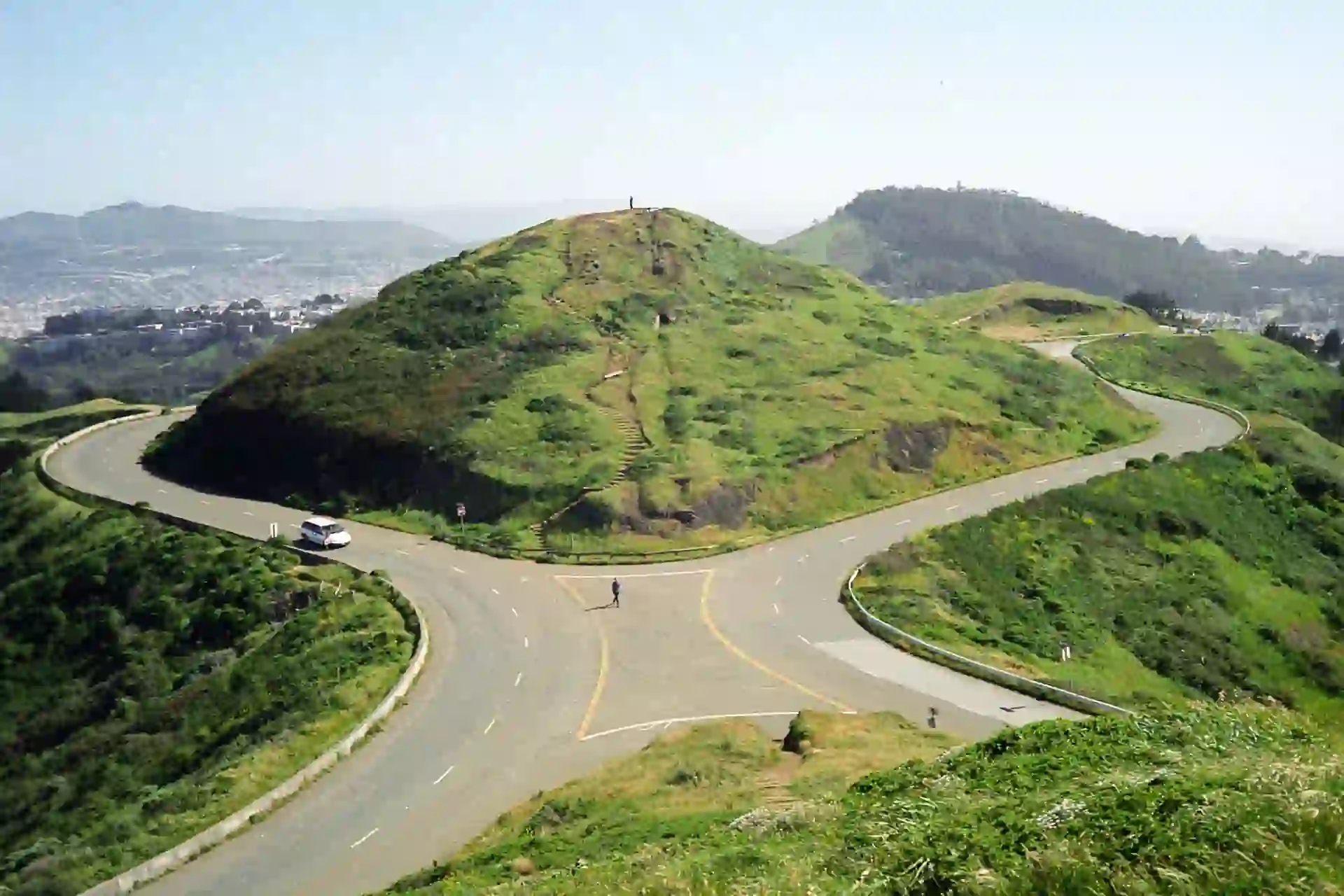 15 Romantic Things to Do in San Francisco at Night for Couples 13 Twin Peaks Scenic Drive