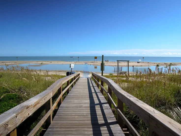 18 Best Warmest Beaches in the USA to Visit in 2025 22 Tybee Island Georgia