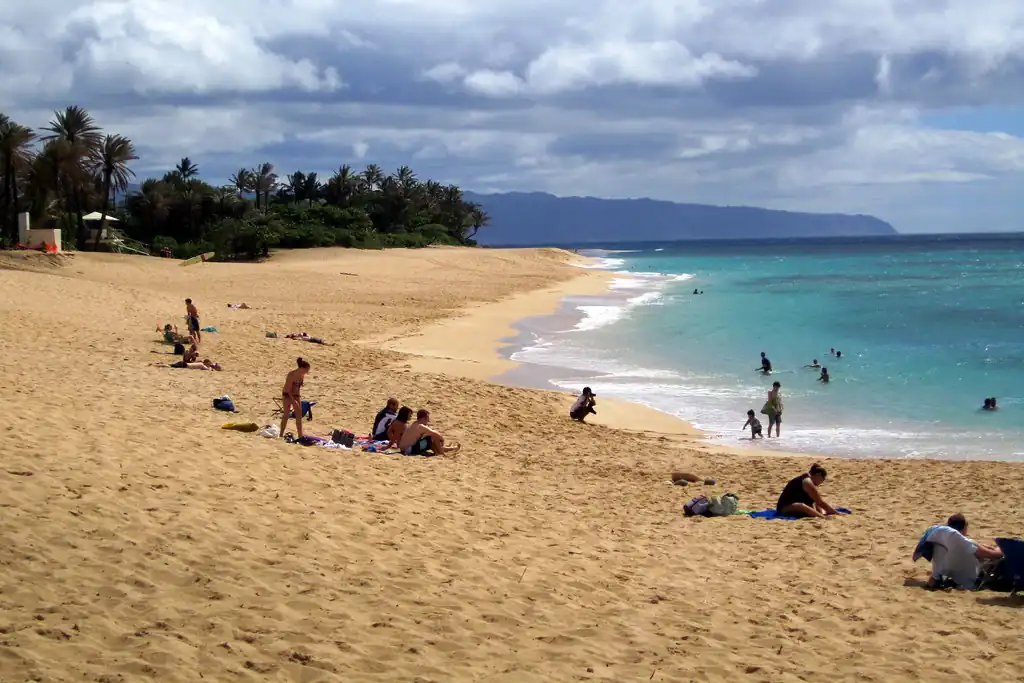 18 Best Warmest Beaches in the USA to Visit in 2025 8 Warmest Beaches in Hawaii