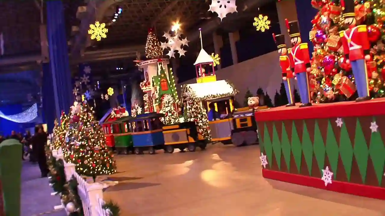 15 Unforgettable Things to Do in Chicago in November for Everyone 16 Explore Navy Piers Winter WonderFest Starts Late November