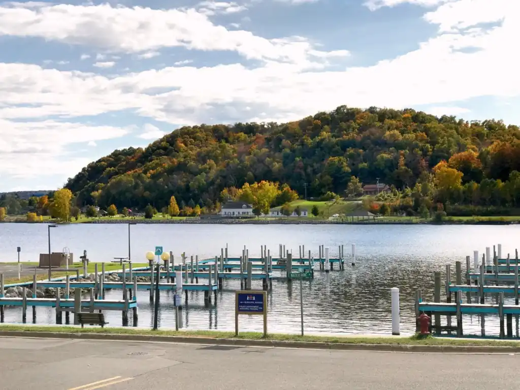 Discover 30 Charming Romantic Lake Michigan Towns 9 Frankfort Michigan