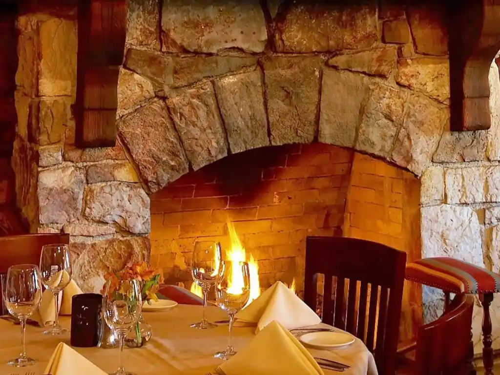 Top 40 Fantastic Places for Date Night Ideas Houston 4 Rainbow Lodge