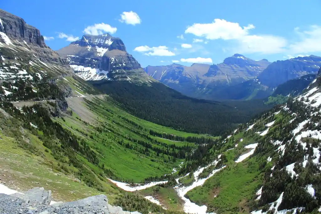 the Sun Road Montana – Glacier Views Mountain Romance
