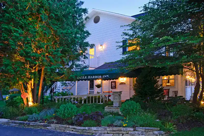 Door County vs Traverse City: Which Wins Your Heart? 7 Eagle Harbor Inn