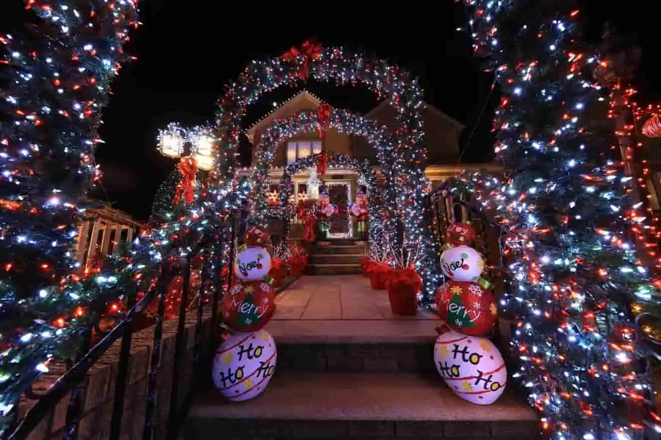 Explore Dyker Heights Christmas Lights
