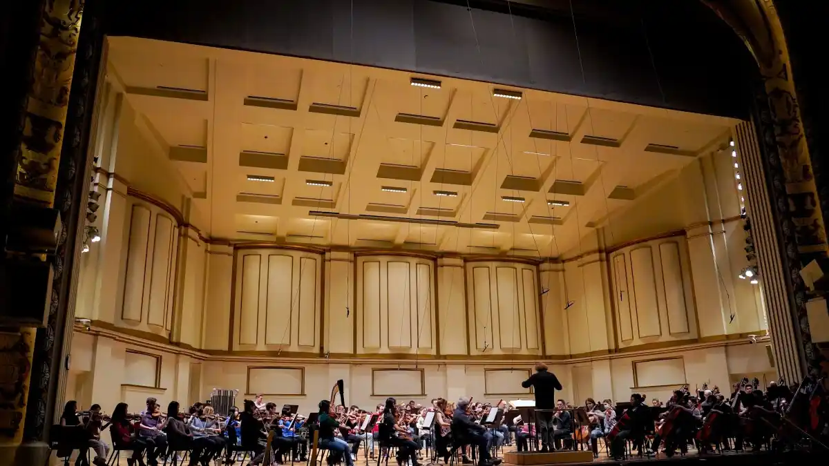 15 Best St Louis Date Ideas at Night You’ll Love 16 St. Louis Symphony at Powell Hall