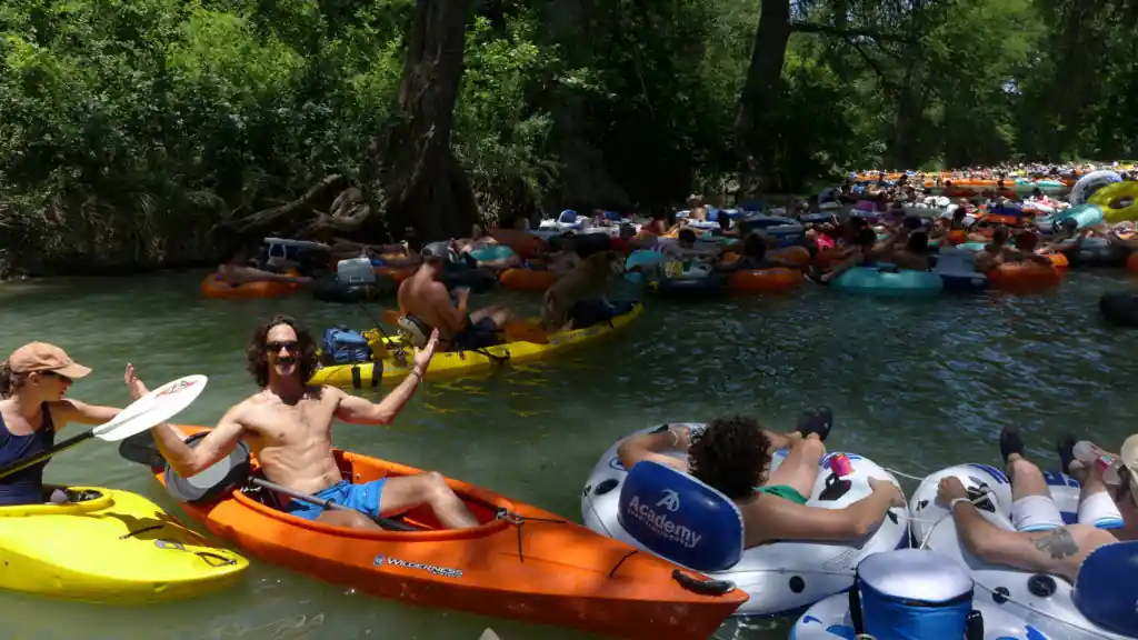 Naples vs Marco Island: Which Is Better for Couples? 8 Things to Do for Couples