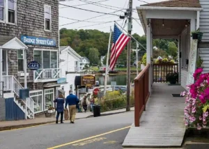 15 Best Coastal Towns in Maine for Couples to Visit