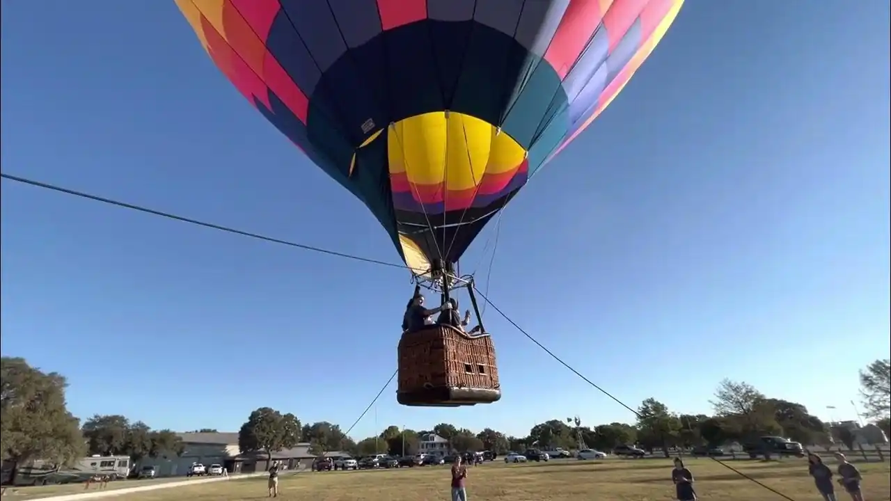 15 Romantic Hudson Valley Weekend for Couples (Spots Ideas) 6 Hot Air Balloon Ride Over the Hudson River Wappingers Falls