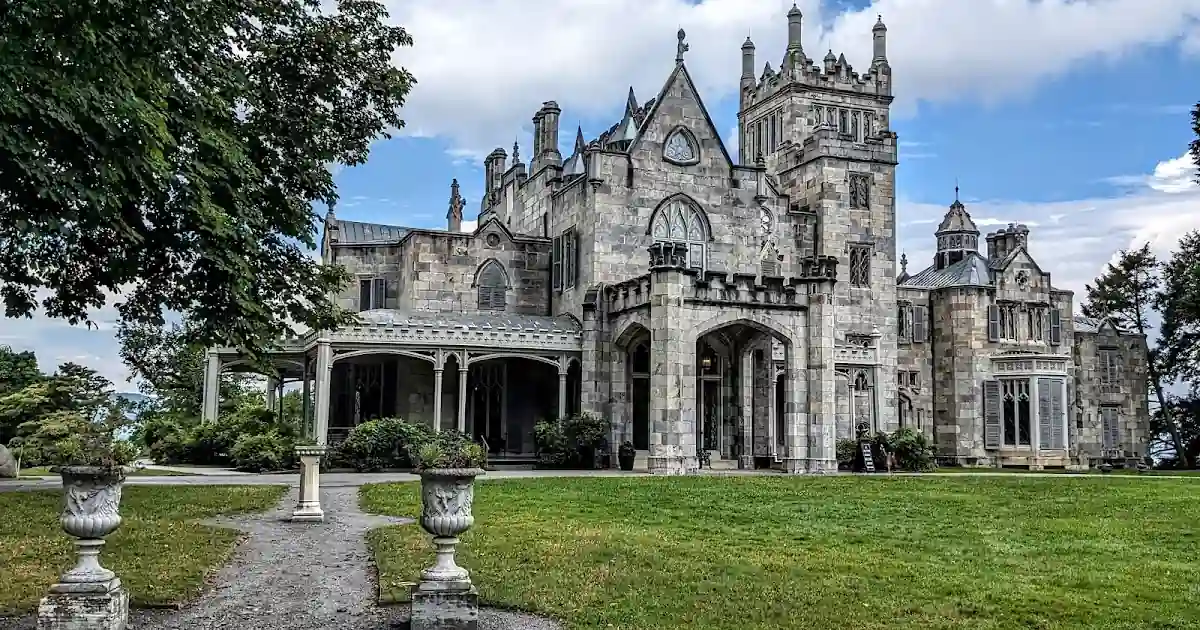 15 Romantic Hudson Valley Weekend for Couples (Spots Ideas) 12 Lyndhurst Mansion Gothic Tour Tarrytown