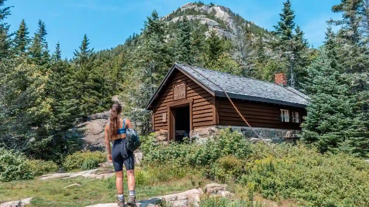 What City Is Good for Couples in US? Top 10 Picks 6 Stay in a Cozy Riverside Cottage