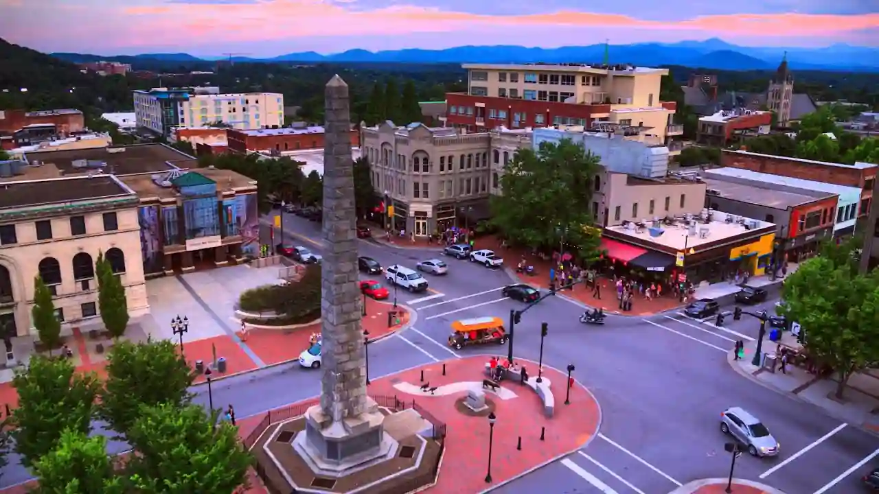 Where to Go in America as a Couple? 10 Romantic Spots 10 Asheville North Carolina