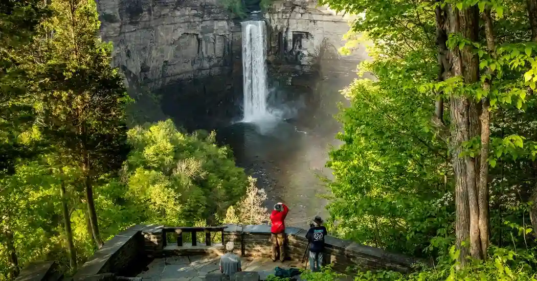 Where to Go in America as a Couple? 10 Romantic Spots 8 Finger Lakes New York