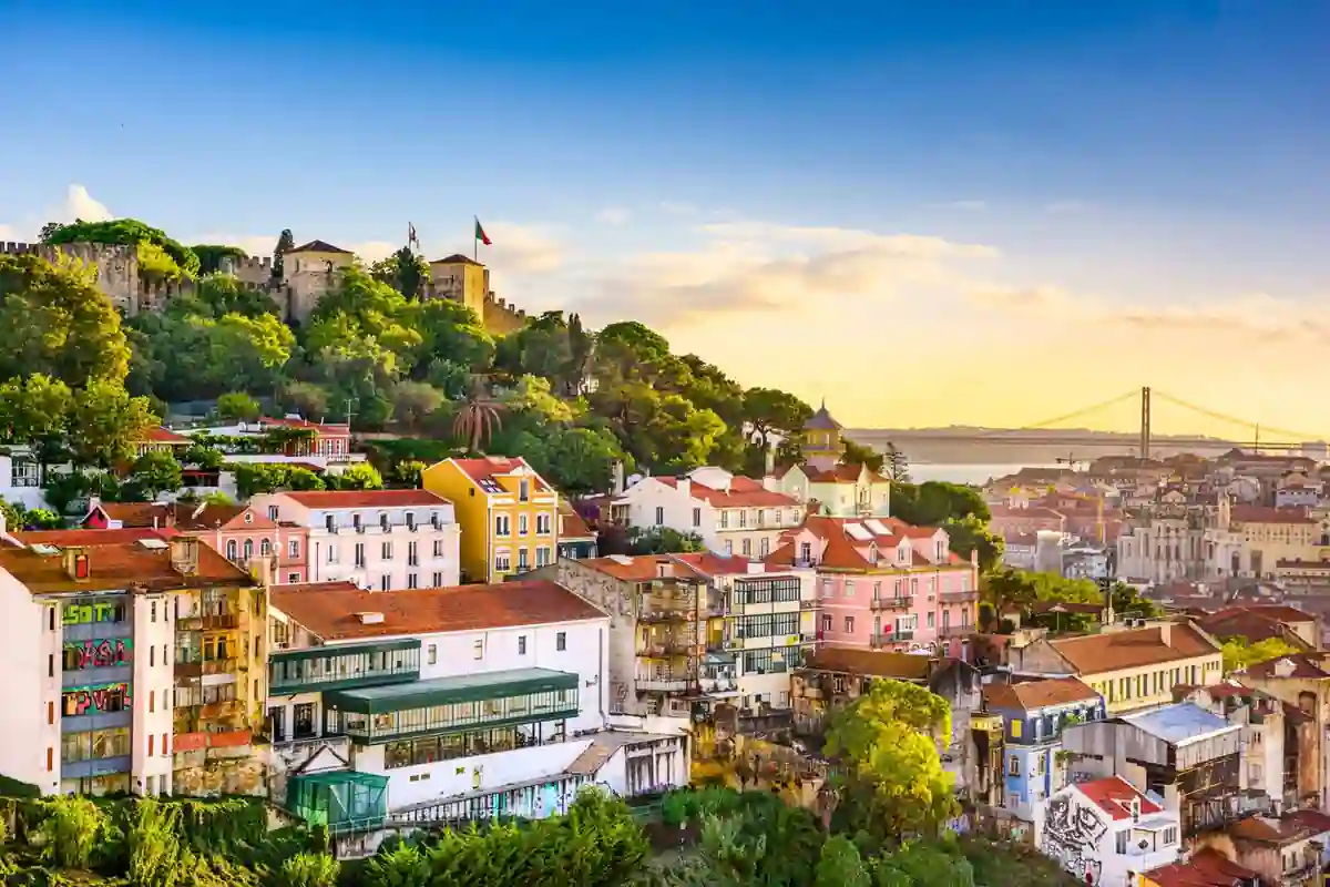 Where Can Couples Travel Cheap? 10 Budget-Friendly Romantic Destinations 6 Lisbon Portugal