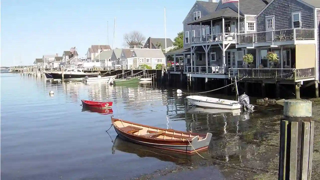 Where to Go in America as a Couple? 10 Romantic Spots 9 Nantucket Massachusetts