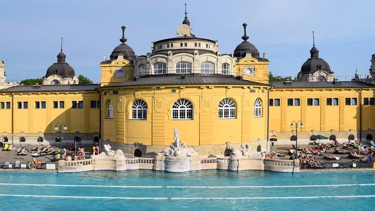 What Is the Best City Break for Couples on a Budget? 6 Budapest – Thermal Baths and Rivers