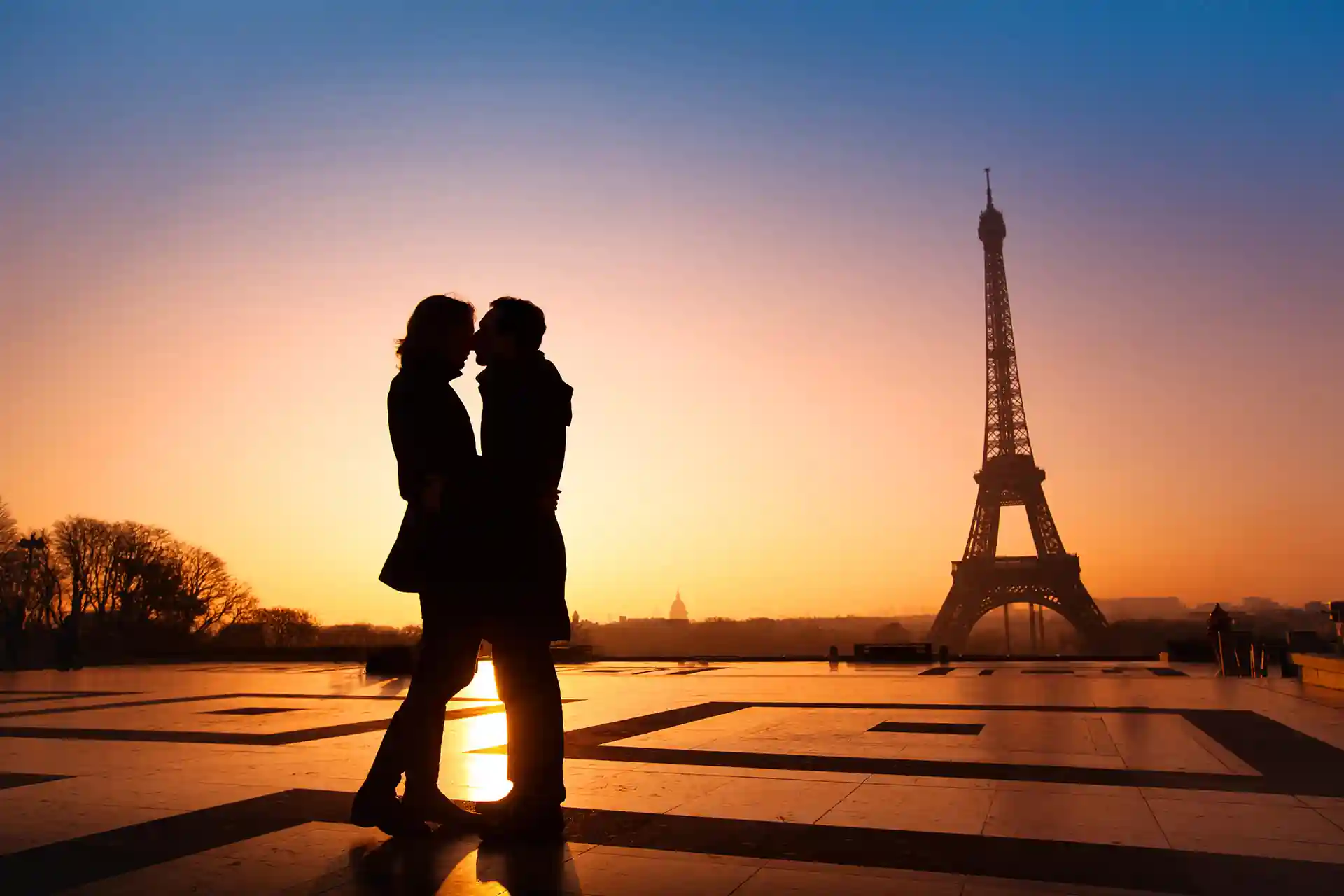 What Makes a City Romantic Key Factors Couples Love