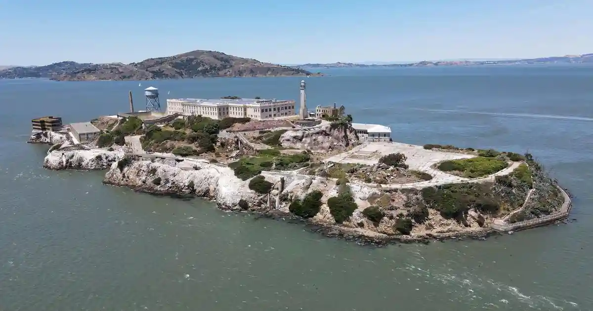 Top 10 Cool Things to Do in San Francisco (2026 Ultimate Travel Guide) 3 Alcatraz Island