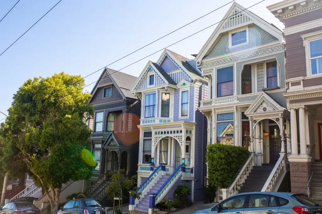 10 Free & Cheap Things to Do in San Francisco for Adults(Budget-Friendly Guide 2026) 11 Tour Haight Ashbury Neighborhood